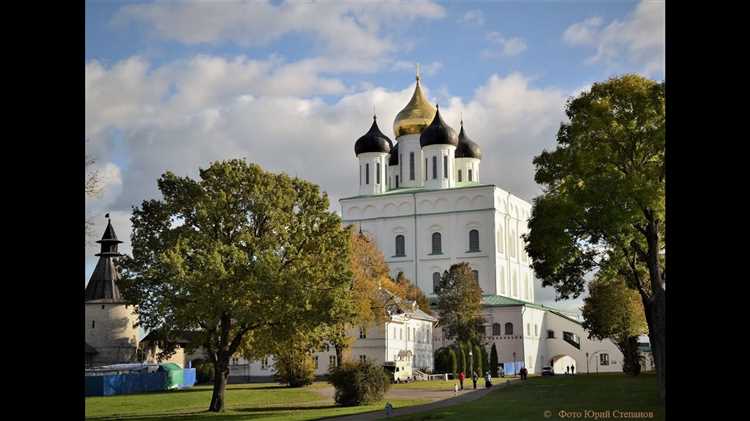 Посещение Свято-Троицкого собора: величие православной архитектуры